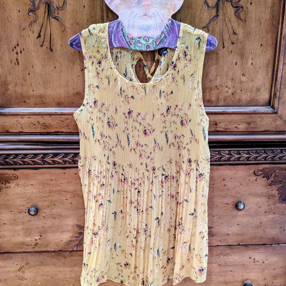Suzanne Betro Yellow Floral Pleated Tunic